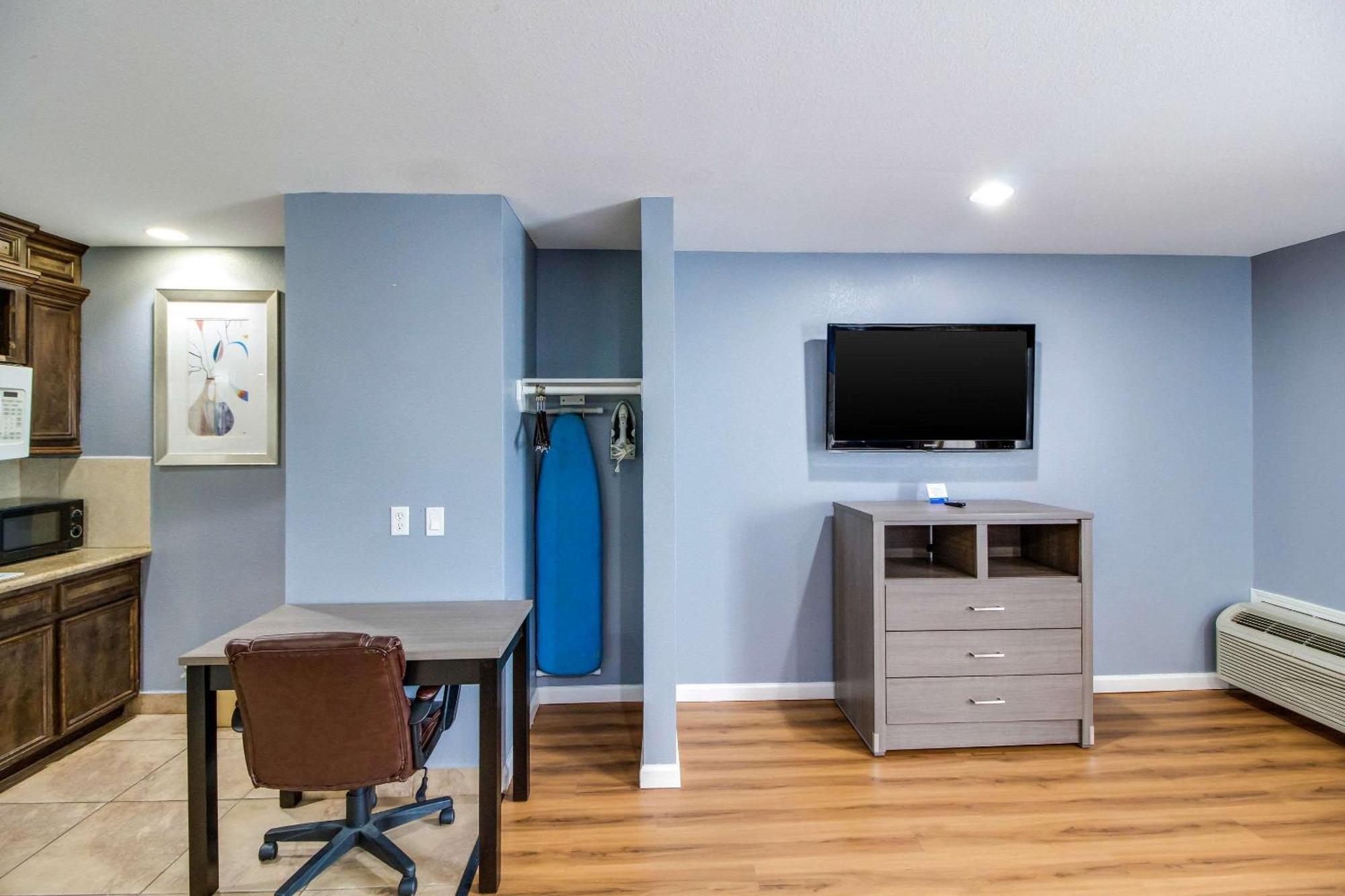 Rodeway Inn & Suites Port Arthur - Groves Экстерьер фото