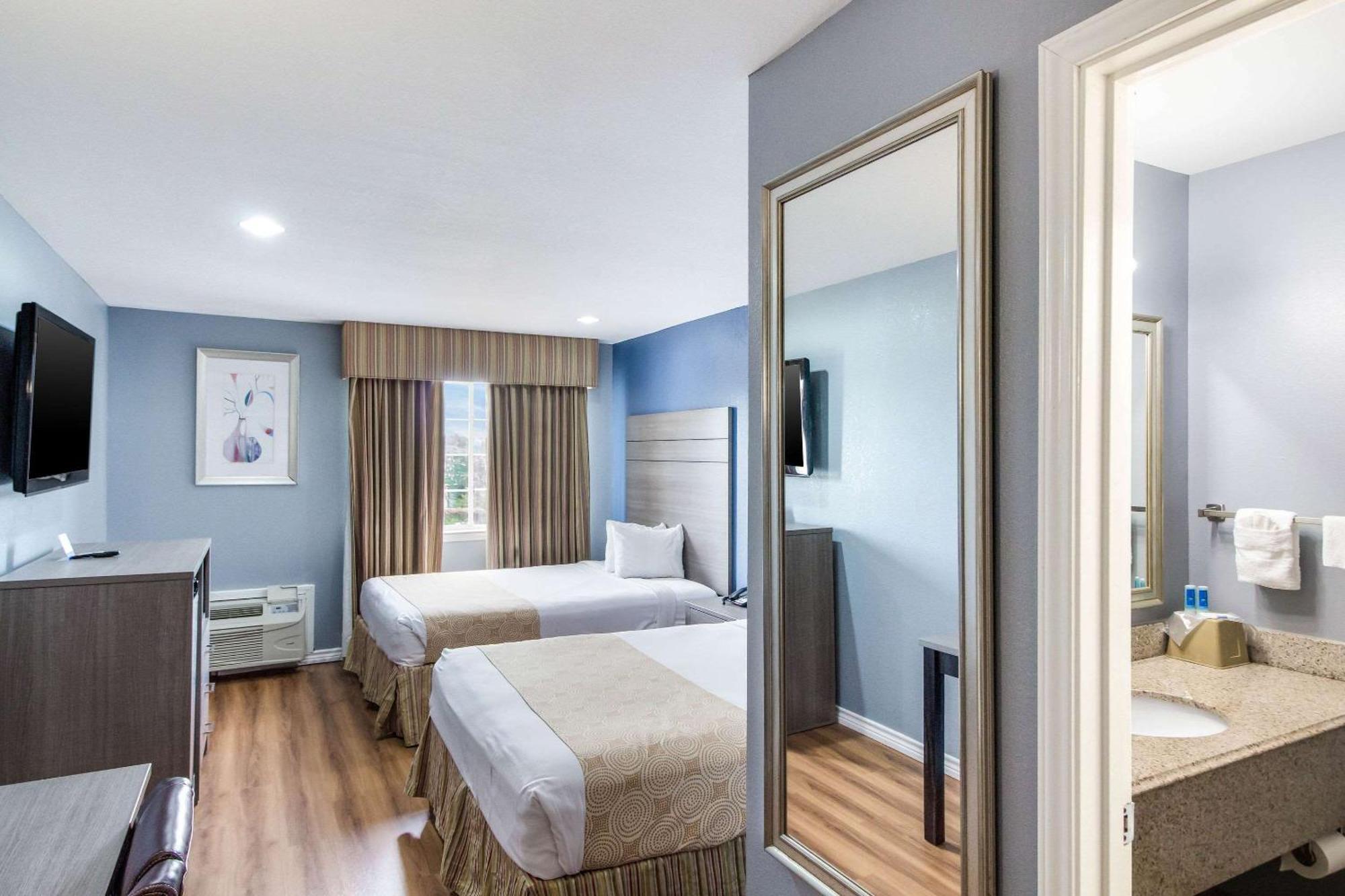 Rodeway Inn & Suites Port Arthur - Groves Экстерьер фото