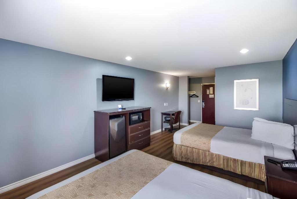 Rodeway Inn & Suites Port Arthur - Groves Экстерьер фото