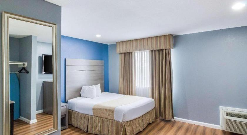 Rodeway Inn & Suites Port Arthur - Groves Экстерьер фото