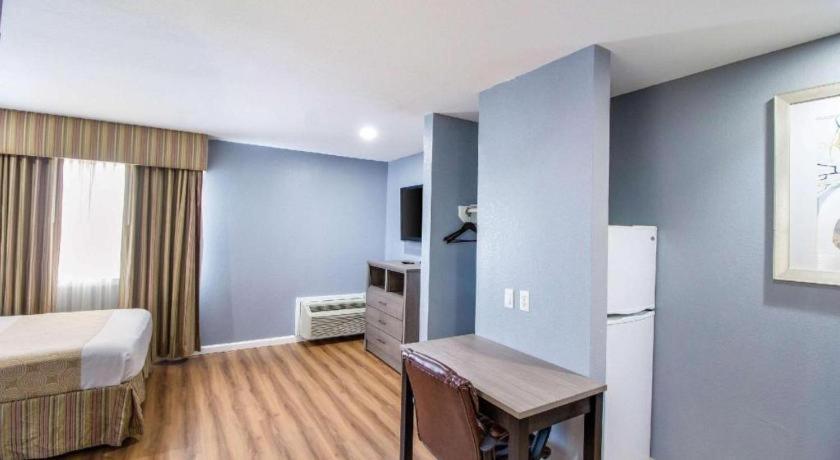 Rodeway Inn & Suites Port Arthur - Groves Экстерьер фото
