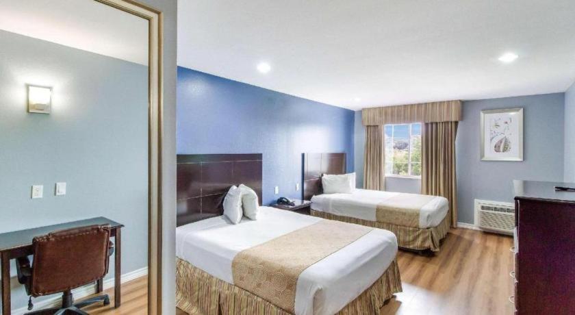 Rodeway Inn & Suites Port Arthur - Groves Экстерьер фото